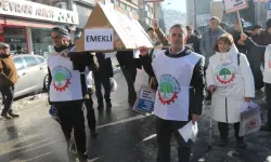 Emeklilerden Tabutlu Eylem