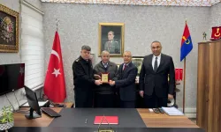 78 Yaşındaki Çiftçiden Jandarmaya 70 Milyonluk Bağış