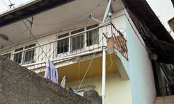 İzmit’te Bir Evin Zemini Çöktü!