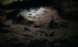 İngiliz ve Fransız Uçakları Suriye'de Hava Saldırısı Düzenledi