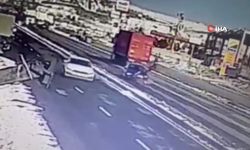 Metrelerce Havaya Fırladı: Korkunç Kaza Kamerada