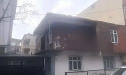 Gebze’de Metruk Evin Balkonu Çöktü: Mahalleli Endişeli