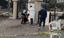 Annesinin Cenazesinde Kardeşinin Canını Aldı