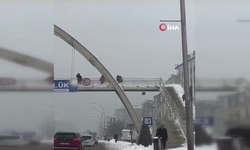 Üst Geçitte Çocuklara Yumruklu Saldırı Kamerada!