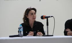 Prof. Dr. Baştürk: "Dijitalleşme gazeteciliği parçaladı, gençler kendi yolunu arıyor"