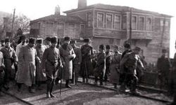 Uyanın, Gazi Mustafa Kemal Paşa İzmit'te