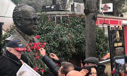 İzmit'te sınırlı sayıda gazeteciyle Uğur Mumcu anması