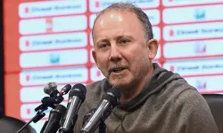 Sergen Yalçın: Kesinlikle Kocaelispor’un Hiçbir Futbolcusuyla İlgilenmiyoruz