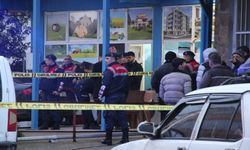 Eski Polis, Karısı ve MHP İlçe Başkanını Öldürdü