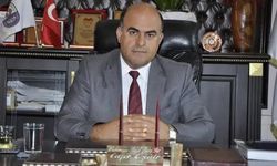 Eski belediye başkanını oğlu baltayla öldürdü