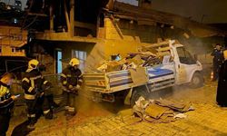 İzmit’te Kamyonet Evin İçine Girdi