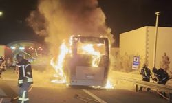 İzmit Geçişinde Yolcu Otobüsü Küle Döndü!