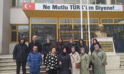 Derince’de Gözaltına Alınan Öğretmene Veliler Sahip Çıktı!