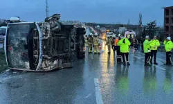 D-100'de Servis Aracı Devrildi: 1 Ölü