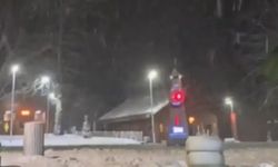 Kocaeli’de bahar ortasında kar sürprizi: Kuzuyayla beyaza büründü