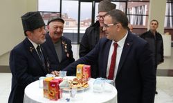 Derince'de Başkan Gökçe ve Vatandaşlar Bayramda Buluştu