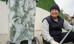 Süpürgeyi Kalem Yaptı, Çöpten Sanat Çıkardı