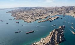 Hürmüz Boğazı’nda Gerilim Tırmanıyor: İran Boğazı Tekrar Kapattı