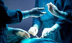 Burnunu Yaptırırken Canından Oldu