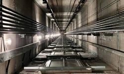 Bayram Sevinci Kabusa Döndü: 8 Yaşındaki Çocuk Asansör Boşluğuna Düştü