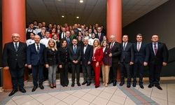 KOÜ’de Protokol ve Öğrenciler Aynı Sofrada