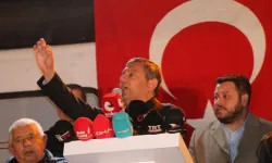 Özel, Jandarma Komutanlığı Önünde Tepki Gösterdi