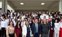 Kocaeli'nin Yürekli Gençlerinden 'Gelecek Biziz' Mesajı