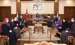 Dünya ikincisi öğrencilerden Vali Aktaş’a ziyaret