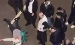 İzmit’te Gençlerin Sokak Ortasında Darp Ettiği Adam Bayıldı