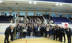 Çayırova Belediyesi tarih yazdı! Şampiyon olup Süper Lig’e yükseldi