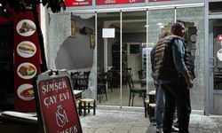 Sokak ortasında silahlı saldırı! Çay ocağına ateş açıldı