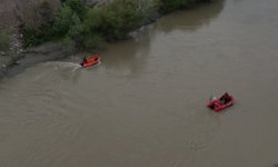 Sakarya Nehri’nde Zamanla Yarış: Arama Havadan Görüntülendi