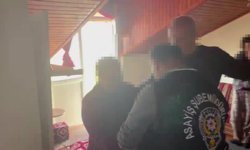 Kocaeli’de firari kadın şifonyer arkasında yakalandı