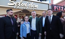 Büyükakın’dan Esnafa Destek: Bir Günde 3 Açılış