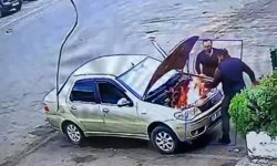 Cayır Cayır Yandı Üfleyerek Söndürmeye Çalıştı