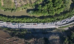 D-650’de İki Tır Çarpıştı: Trafik Kilitlendi