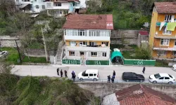 Mesih olduğunu iddia etti! Evine yazılarla ilan etti