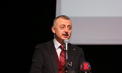 23 Nisan tartışmasına Büyükakın noktayı koydu