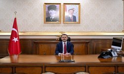 Kocaeli Valisi’nden Anlamlı 23 Nisan Açıklaması