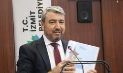 Ünlü’de Hürriyet’e: Faaliyet raporu değil fotoğraf albümü!