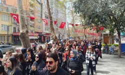 Binlerce Öğretmen İzmit Sokaklarında Yürüdü