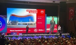 Başkan Büyükakın’dan Gökçe’ye gönderme: “Fotoğrafı buraya asarsın”