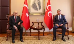 Bahçeli, Özel’i arayarak Kurban Bayramı’nı kutladı