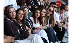 Kocaeli’de Gençlik Şöleni Stadyumu Doldurdu