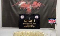 İzmit'te Vücuduna 7 Kilo Metamfetamin Saran Şüpheliler Yakalandı