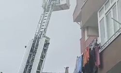 Kocaeli'de yangın paniği: Bina sakinleri sokağa döküldü