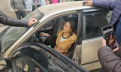 Çaldığı Araçta Suçüstü Yakalandı: ‘Bu Araç Benim’ Diye Direndi