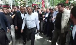 Özgür Özel Anıtkabir'e Yürüyor
