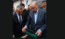 Büyükakın, müze için Cumhurbaşkanı Erdoğan’a forma imzalattı