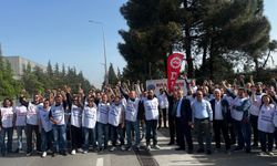 Lastik-İş Gebze'de greve çıktı